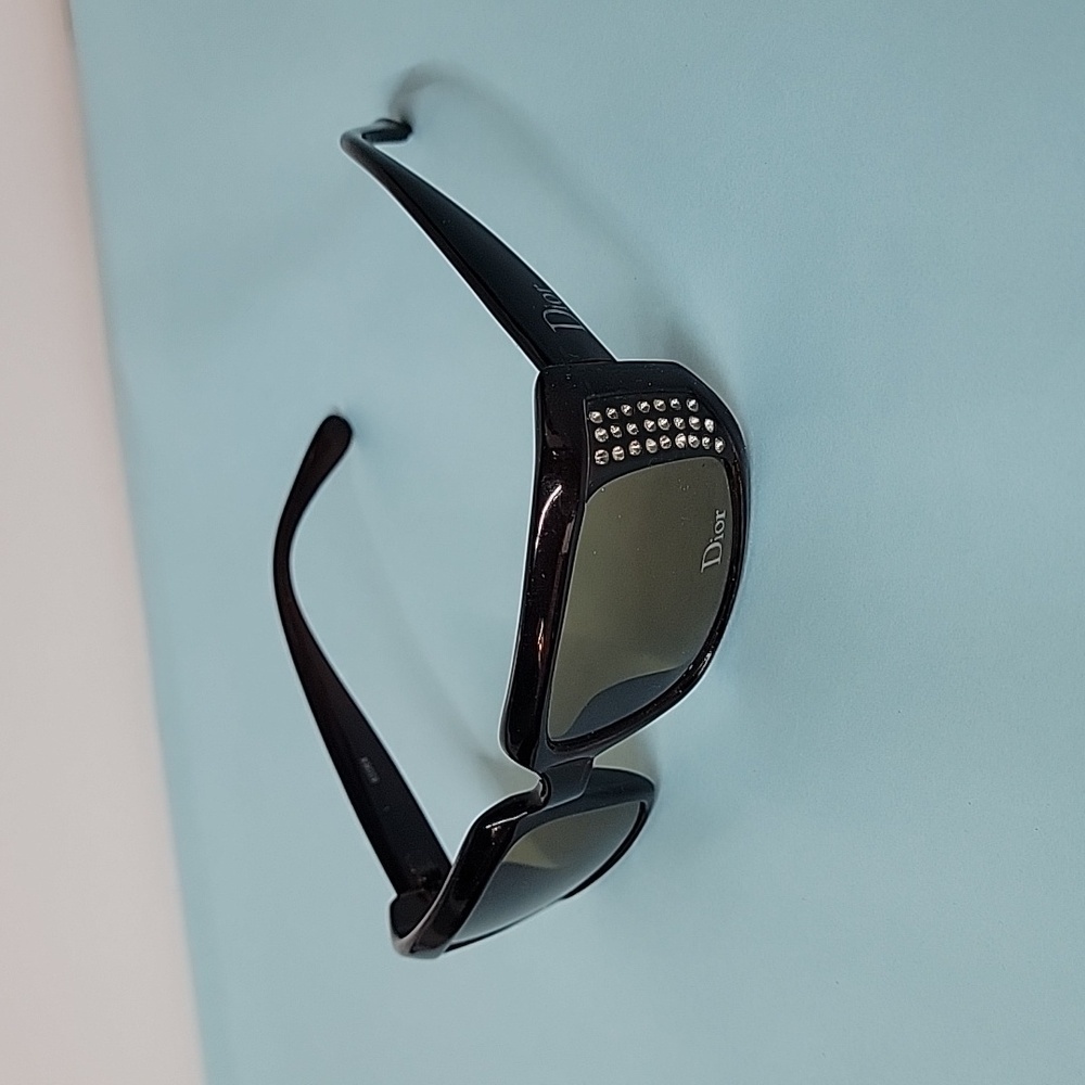 Designer Like Rhinestone Embellished Side Rectangular Sunglasses - Picture 5 of 10